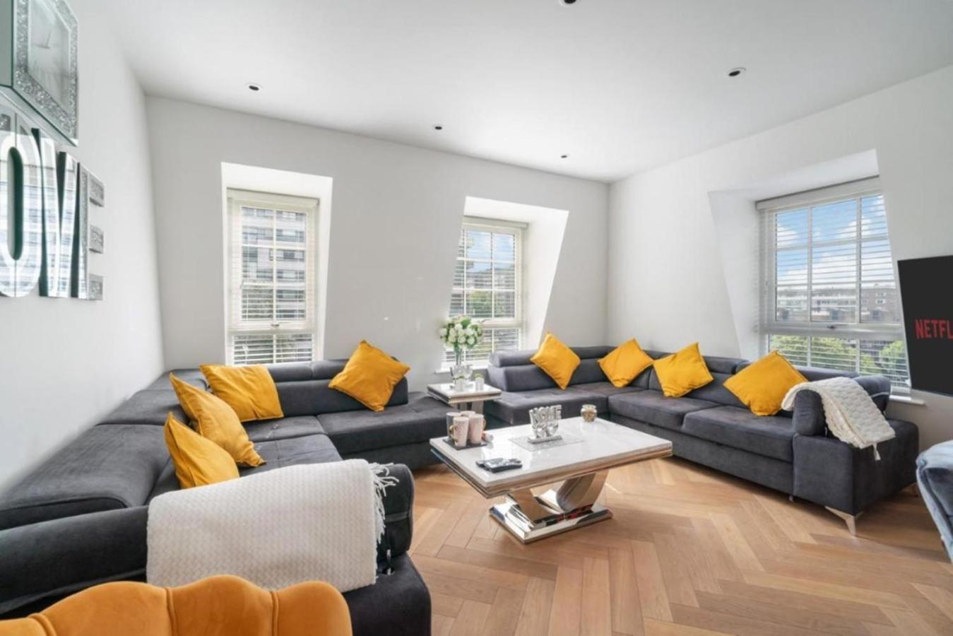 Marble Arch Penthouses With Skyline Views London Eksteriør billede