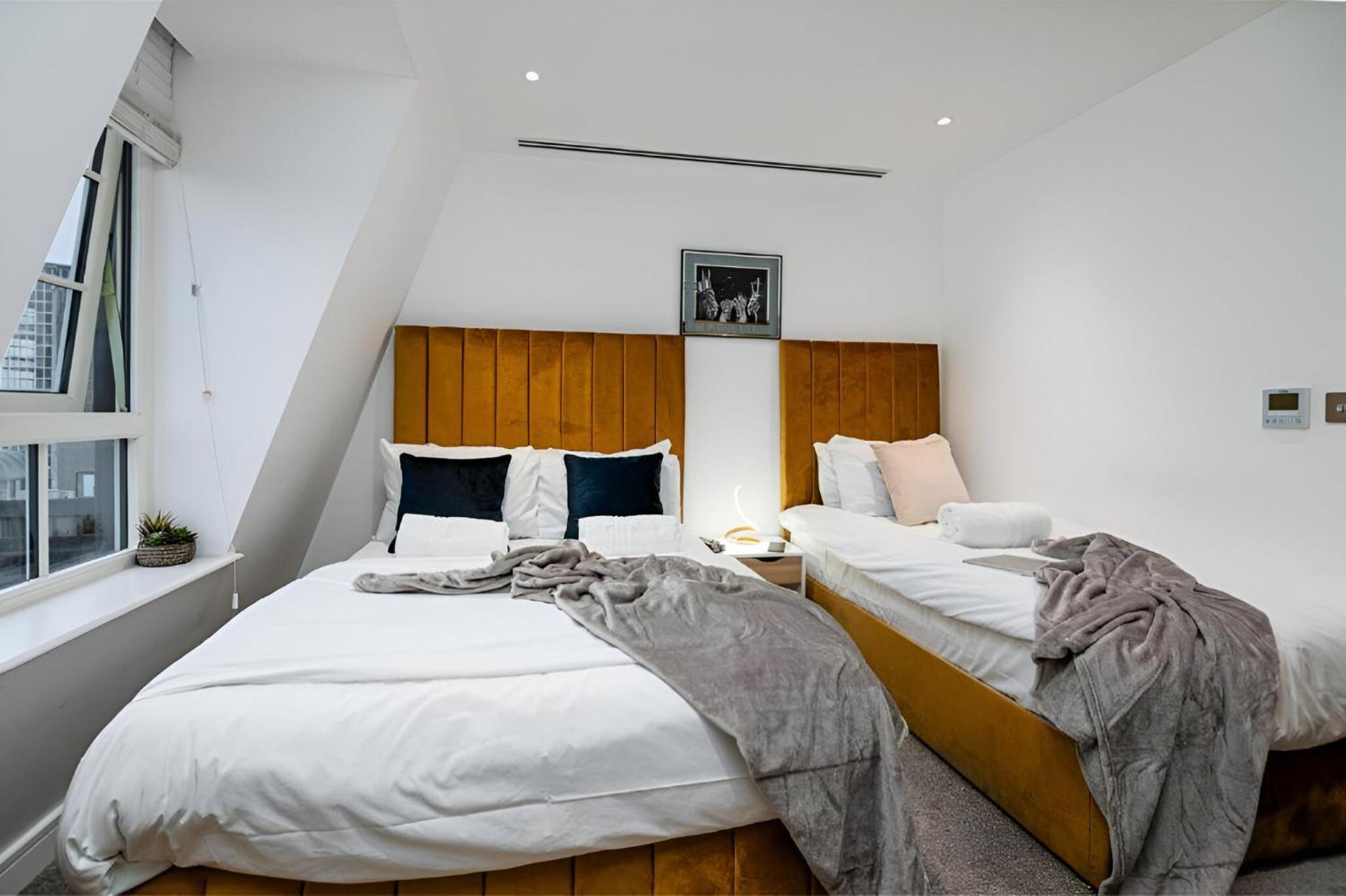 Marble Arch Penthouses With Skyline Views London Eksteriør billede