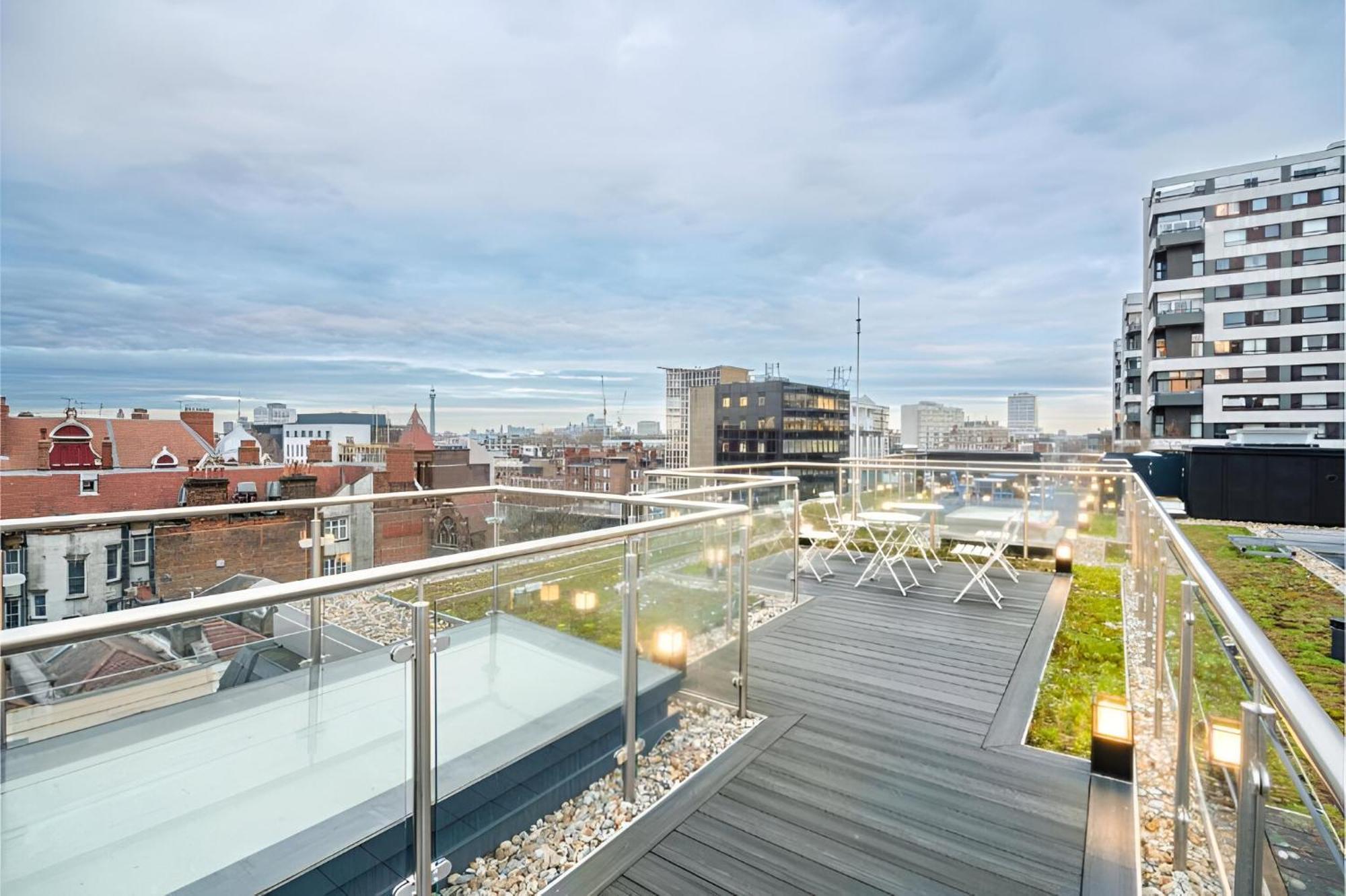 Marble Arch Penthouses With Skyline Views London Eksteriør billede