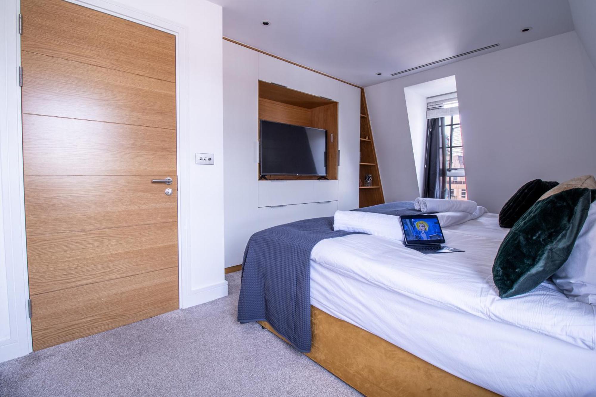 Marble Arch Penthouses With Skyline Views London Eksteriør billede